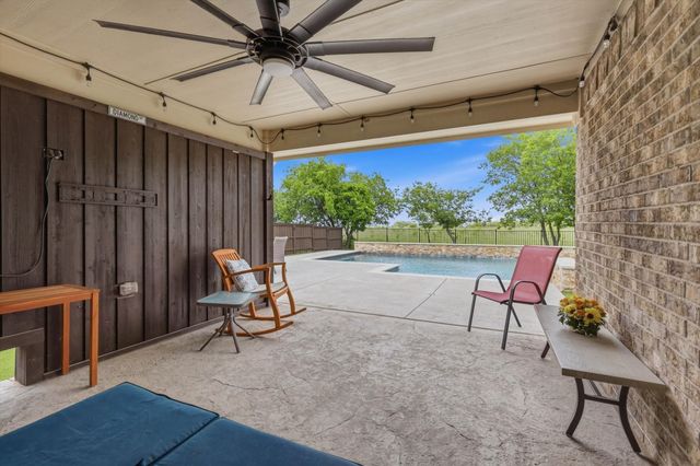 5013 Diamond Drive, Sanger, TX 76266
