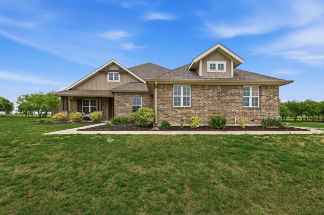 5013 Diamond Drive, Sanger, TX 76266