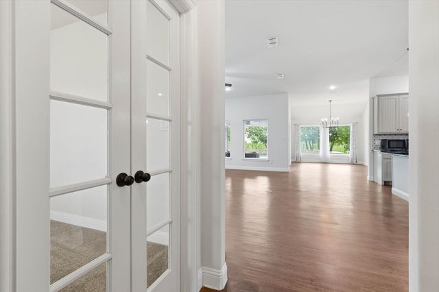 5013 Diamond Drive, Sanger, TX 76266