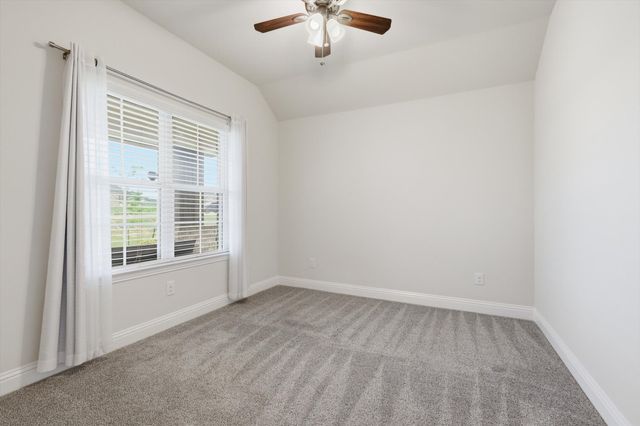5013 Diamond Drive, Sanger, TX 76266