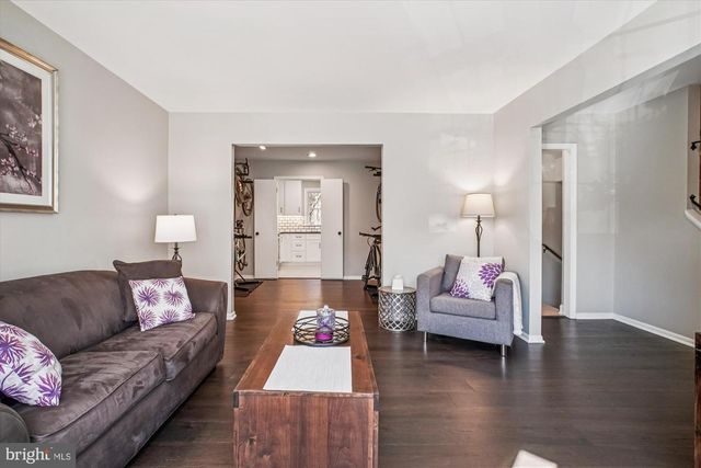 10212 PROVINCETOWN CT, Fairfax, VA 22032