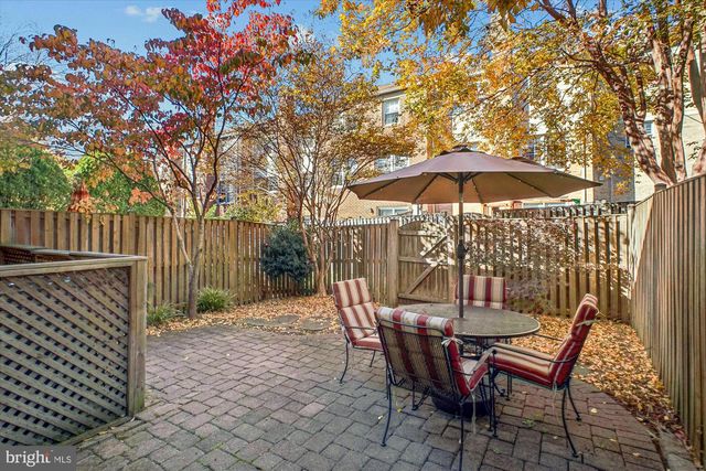 10212 PROVINCETOWN CT, Fairfax, VA 22032