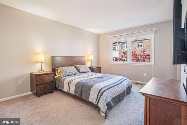 10212 PROVINCETOWN CT, Fairfax, VA 22032