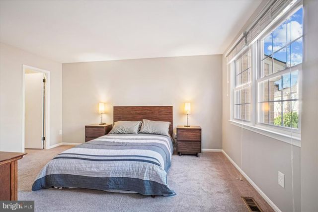 10212 PROVINCETOWN CT, Fairfax, VA 22032