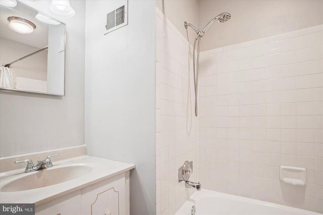 10212 PROVINCETOWN CT, Fairfax, VA 22032