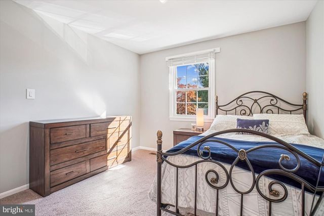 10212 PROVINCETOWN CT, Fairfax, VA 22032