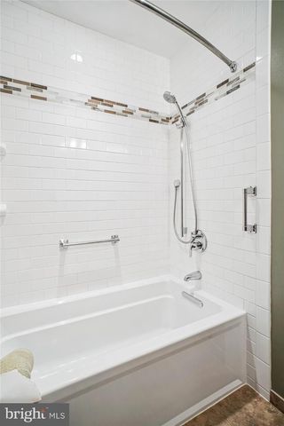 10212 PROVINCETOWN CT, Fairfax, VA 22032