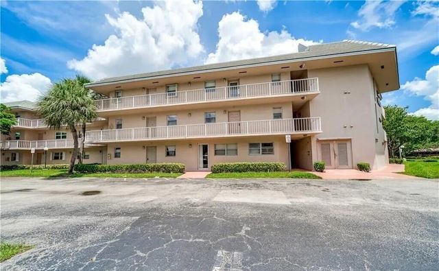 2850 Forest Hills Boulevard 214, Coral Springs, FL 33065