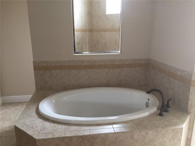 5570 ROCK DOVE DRIVE, Sarasota, FL 34241