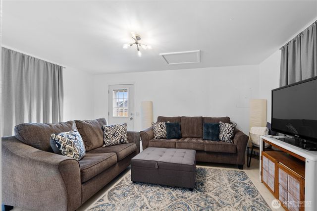 3022 270th Street, Ocean Park, WA 98640