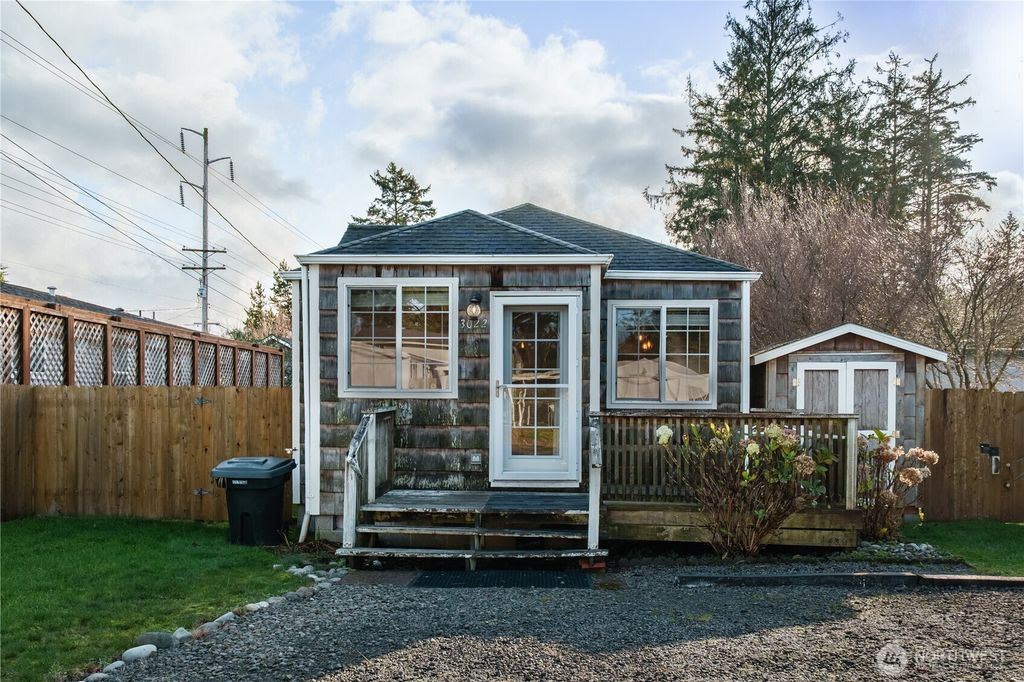 3022 270th Street, Ocean Park, WA 98640