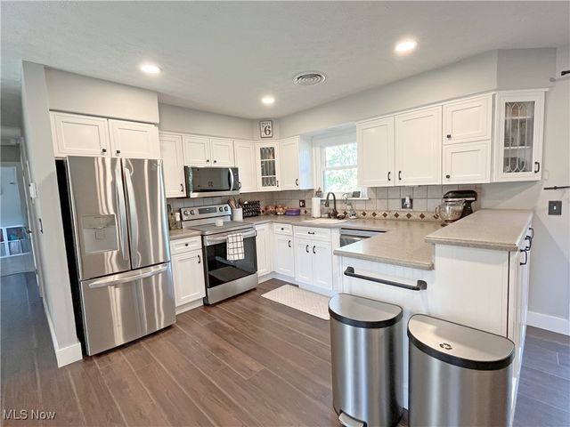 3335 Valley Forge Drive, Brunswick, OH 44212