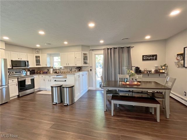 3335 Valley Forge Drive, Brunswick, OH 44212