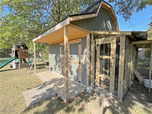 3335 Valley Forge Drive, Brunswick, OH 44212