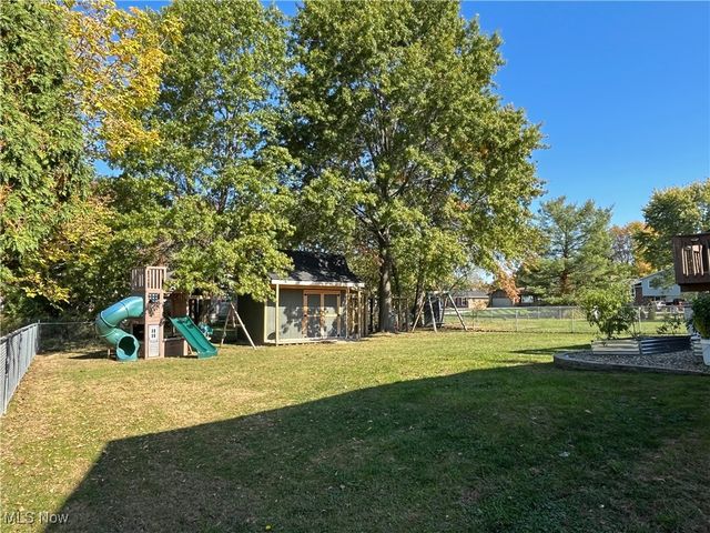 3335 Valley Forge Drive, Brunswick, OH 44212