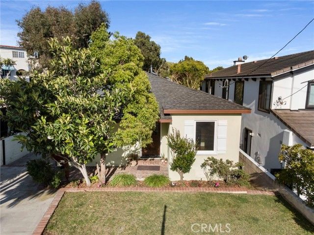 2616 N Poinsettia, Manhattan Beach, CA 90266