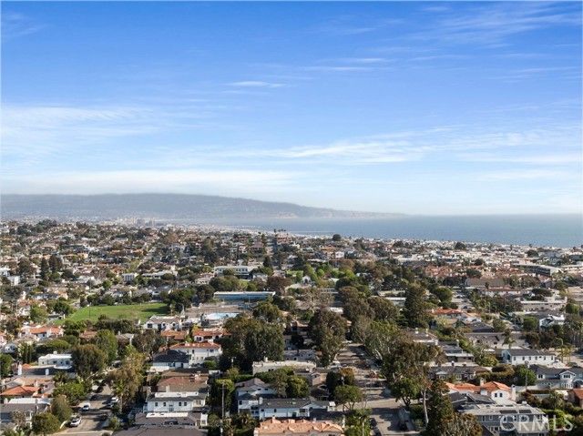 2616 N Poinsettia, Manhattan Beach, CA 90266