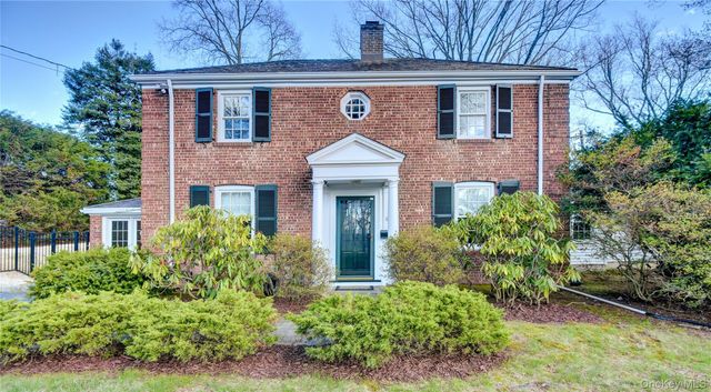 61 Kathwood Road, White Plains, NY 10607