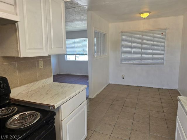 817 Duquesne Avenue, North Las Vegas, NV 89030
