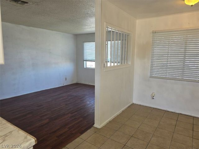 817 Duquesne Avenue, North Las Vegas, NV 89030