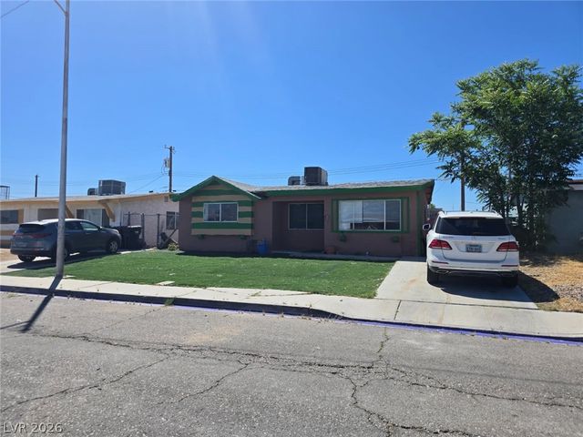 817 Duquesne Avenue, North Las Vegas, NV 89030