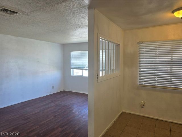 817 Duquesne Avenue, North Las Vegas, NV 89030