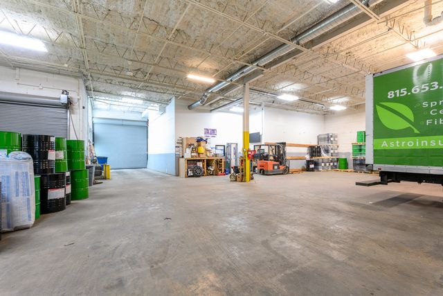 242 N Western Avenue, Chicago, IL 60612