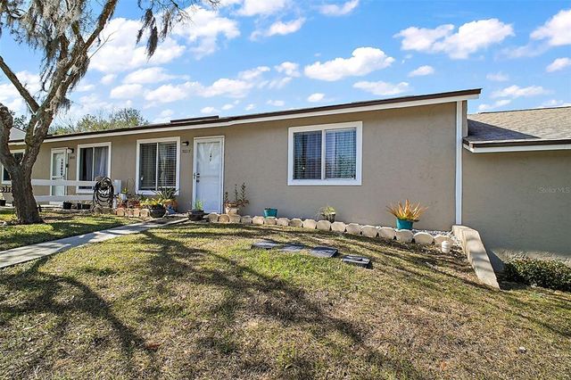 30215 TAVARES RIDGE BOULEVARD 11, Tavares, FL 32778