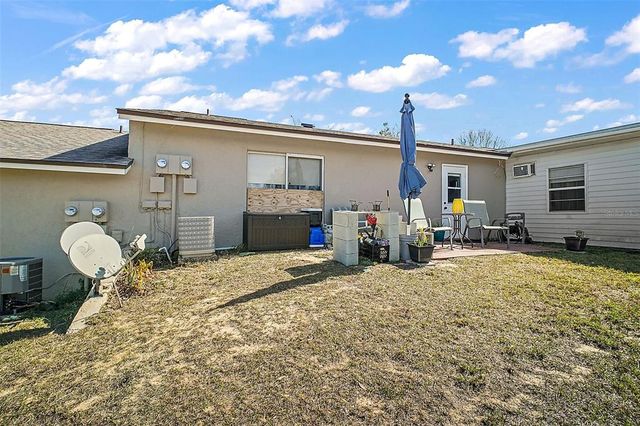 30215 TAVARES RIDGE BOULEVARD 11, Tavares, FL 32778