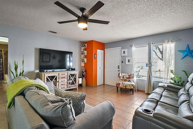 30215 TAVARES RIDGE BOULEVARD 11, Tavares, FL 32778