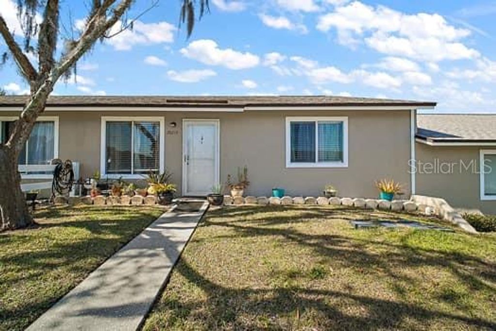 30215 TAVARES RIDGE BOULEVARD 11, Tavares, FL 32778