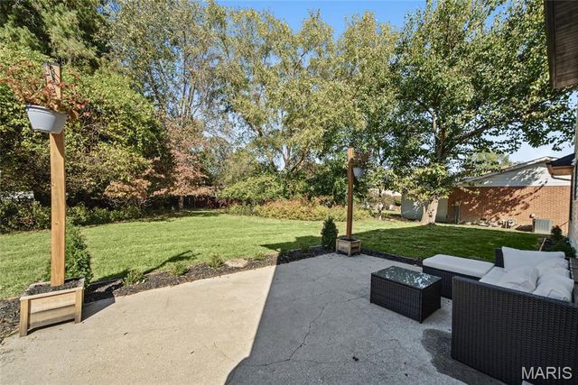 1413 Lantz Court, Edwardsville, IL 62025