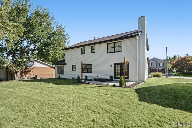 1413 Lantz Court, Edwardsville, IL 62025