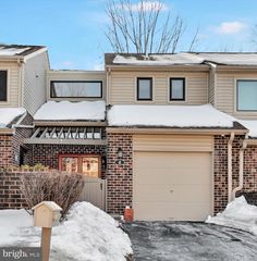 4 KNOX CT, Chesterbrook, PA 19087