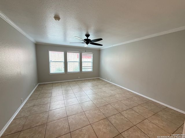 5408 COLUMBIA DR, Schertz, TX 78108