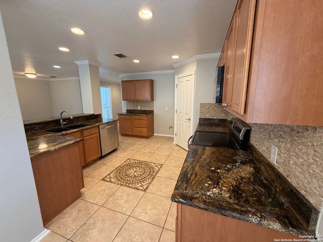 5408 COLUMBIA DR, Schertz, TX 78108