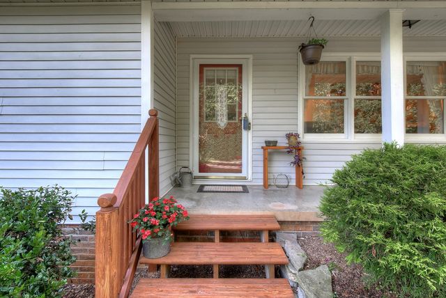 367 Toll Branch Road, Johnson City, TN 37601