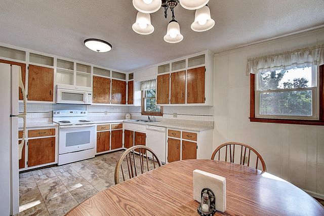 367 Toll Branch Road, Johnson City, TN 37601