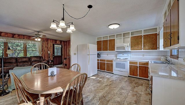 367 Toll Branch Road, Johnson City, TN 37601