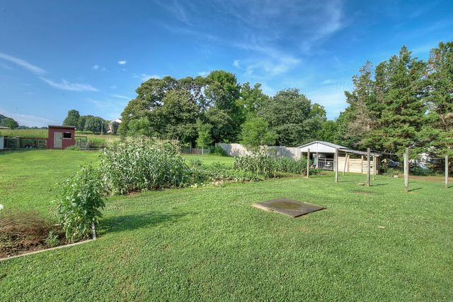 367 Toll Branch Road, Johnson City, TN 37601