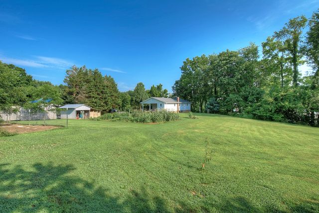 367 Toll Branch Road, Johnson City, TN 37601