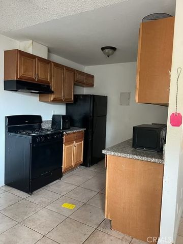 14805 N Chase Street 219, Panorama City, CA 91402
