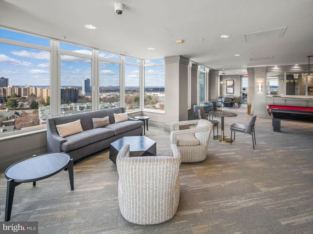 Image 47 of property listing at 8220 CRESTWOOD HEIGHTS DR #1215, Mclean, VA 22102