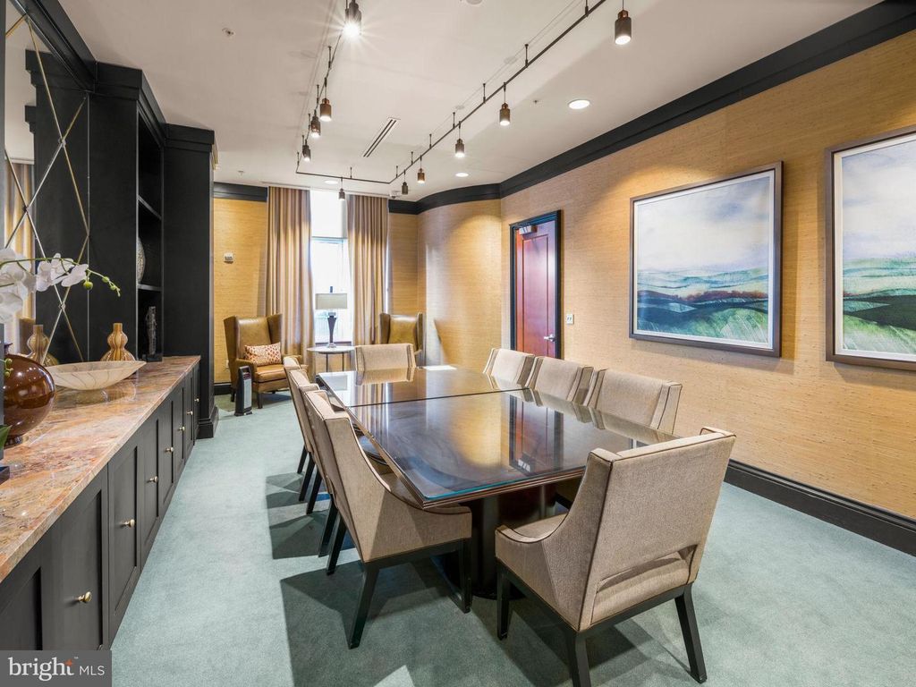 Image 55 of property listing at 8220 CRESTWOOD HEIGHTS DR #1215, Mclean, VA 22102