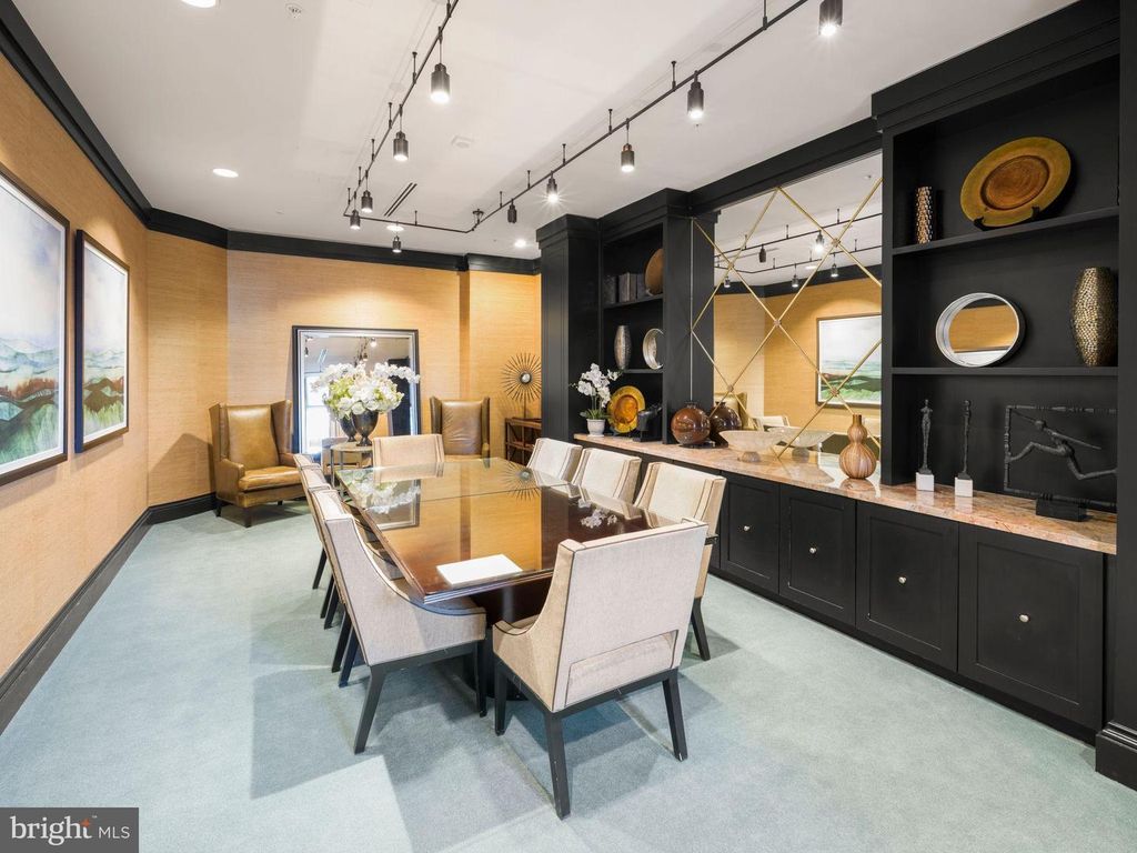Image 56 of property listing at 8220 CRESTWOOD HEIGHTS DR #1215, Mclean, VA 22102