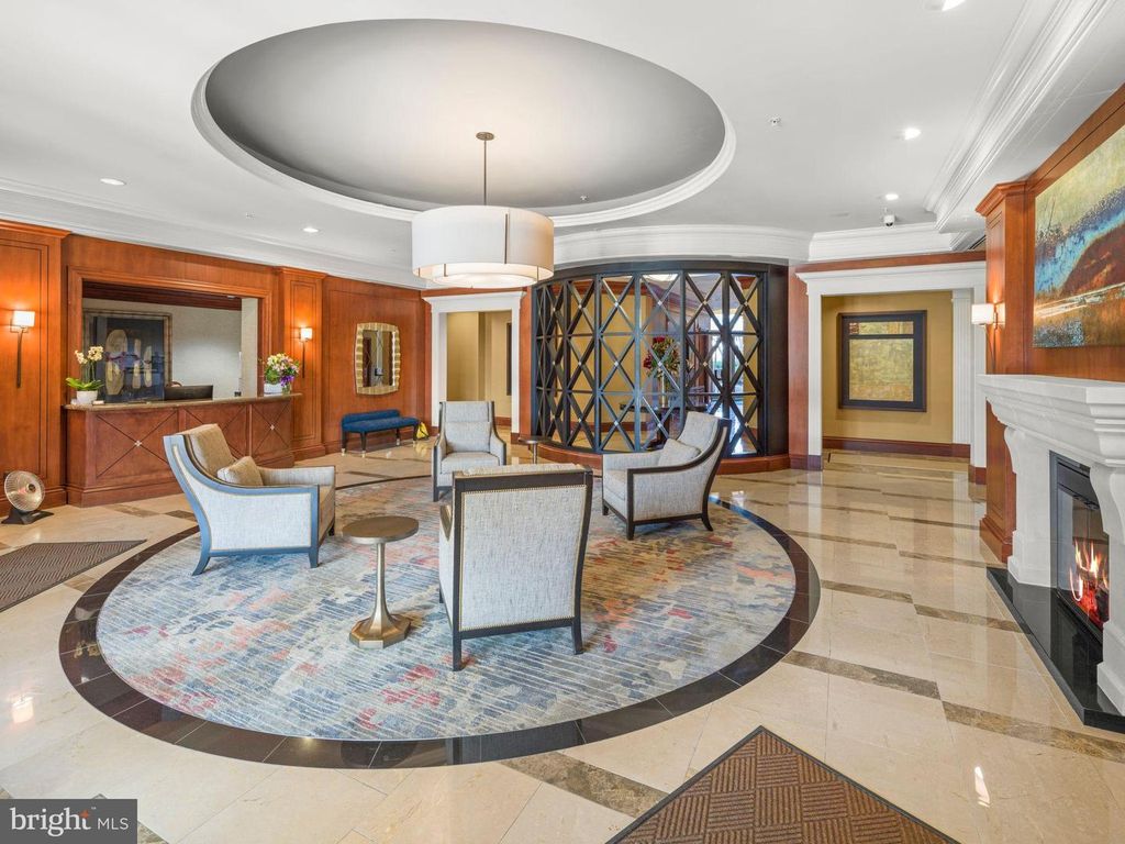 Image 62 of property listing at 8220 CRESTWOOD HEIGHTS DR #1215, Mclean, VA 22102