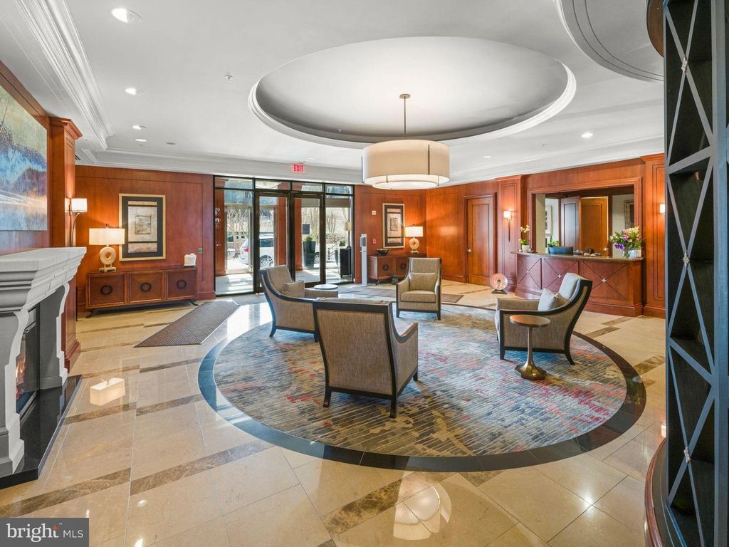 Image 63 of property listing at 8220 CRESTWOOD HEIGHTS DR #1215, Mclean, VA 22102