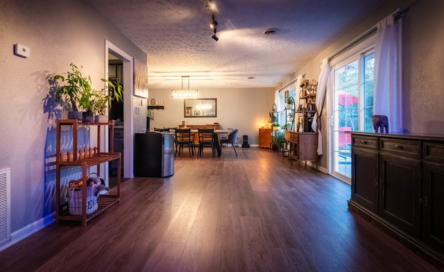 22115 Grenadier Drive, Marengo, IL 60152