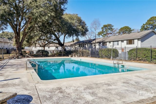 56 Knollwood Circle, Savannah, GA 31419