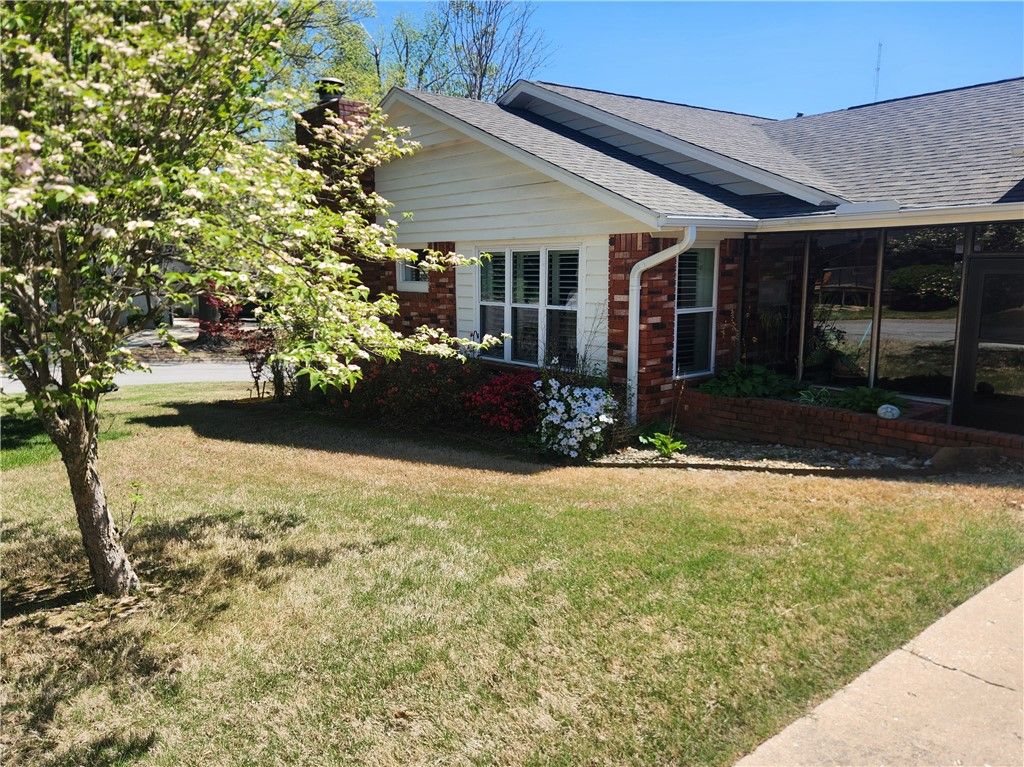 1336 Quail Run Circle, Bentonville, AR 72712